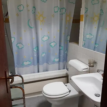 Caslano: 2.5 Zi-dachwohnung Im Rustikalen-modernen Stil Διαμέρισμα Caslano